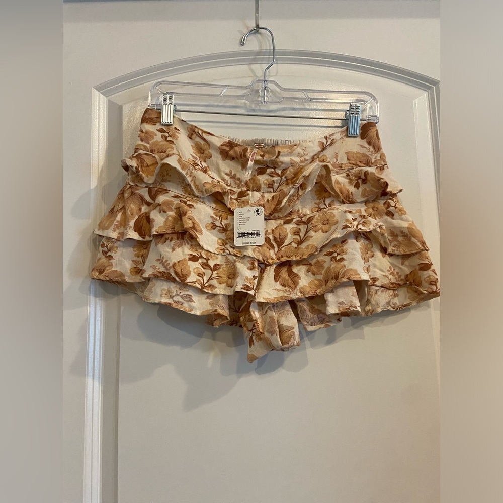 Days go by tiered ruffled shorts